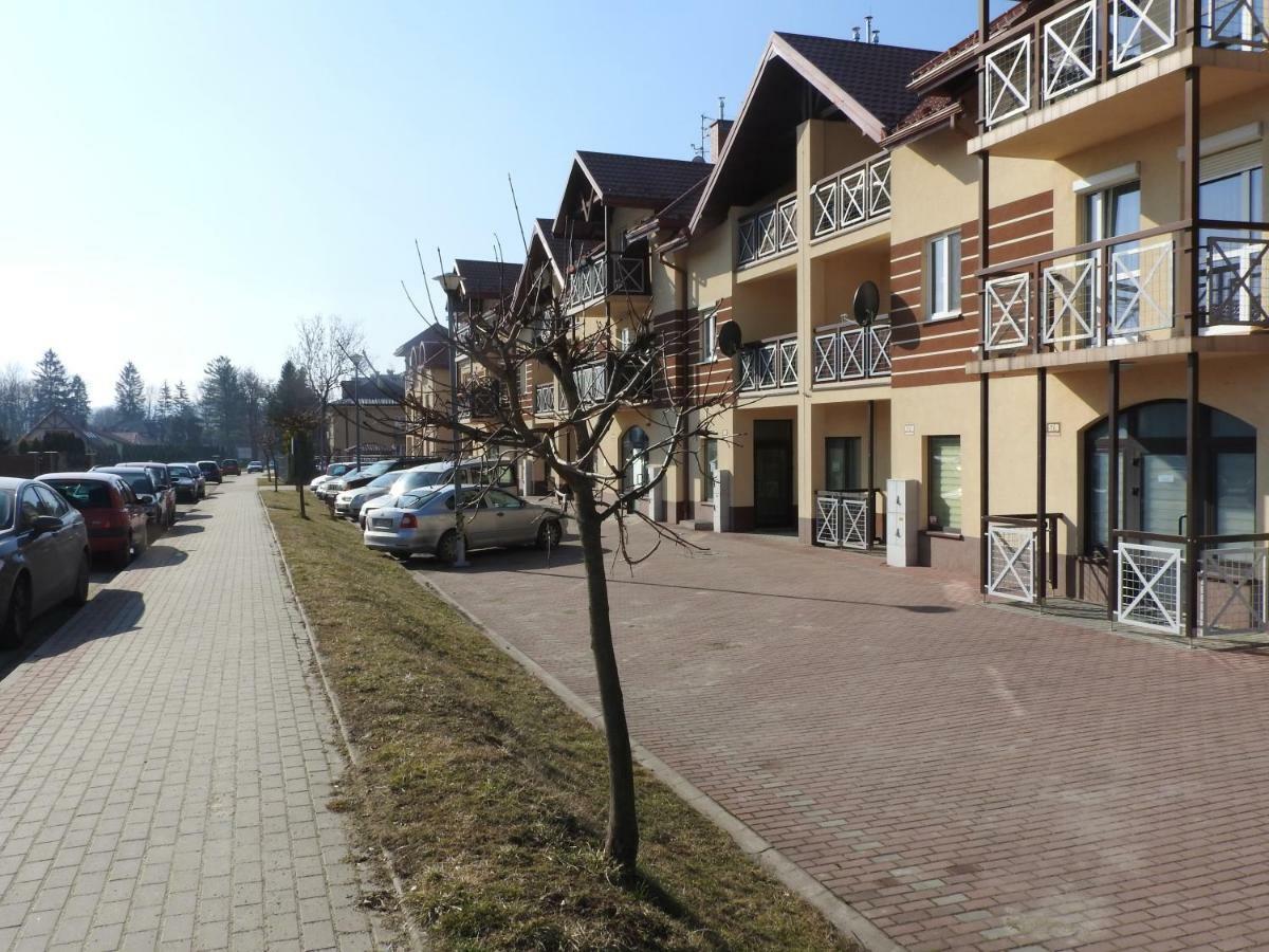 Apartament Nad Stawami Apartment Sanok Bagian luar foto